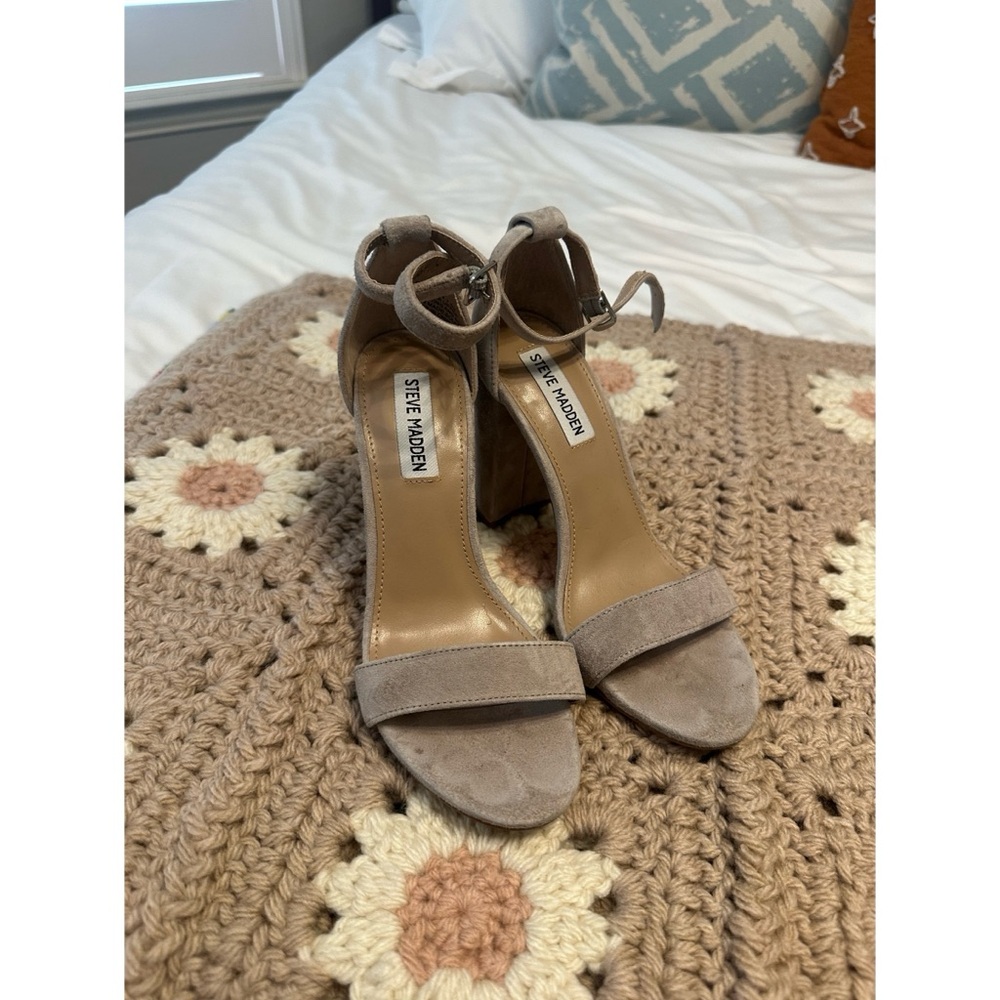 Steve Madden Tan Block Heel Pumps